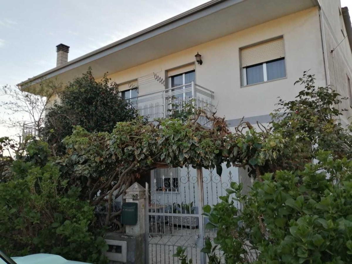 Villa A Casa Dos Avos Celanova Exterior foto